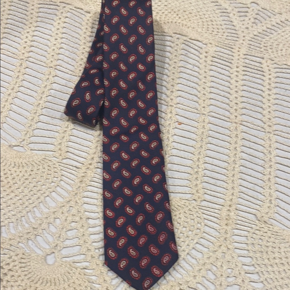 Frederick & Nelson Vintage Tie All Silk